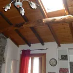 La Casa Del Ciodo Nyaraló Colico
